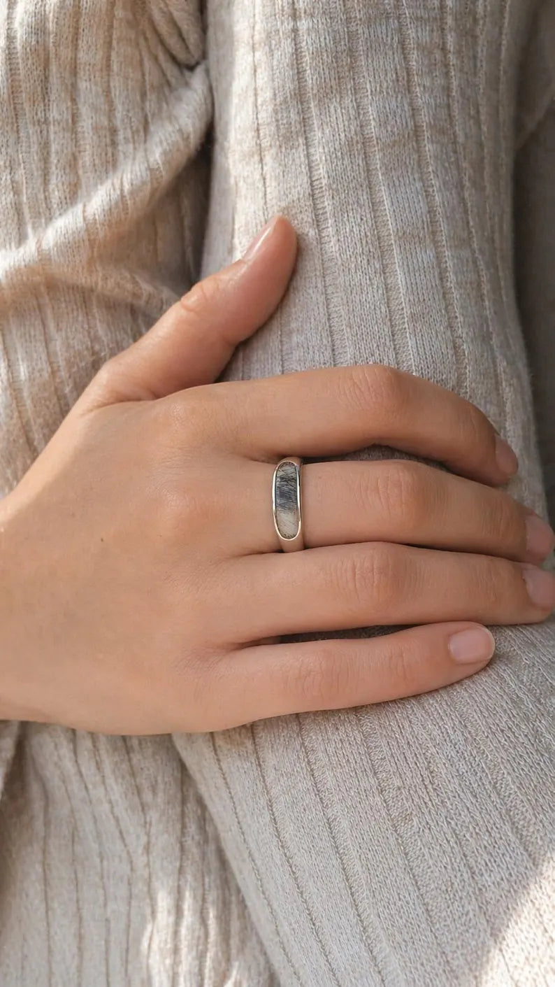 Classic Capsule Ring - Lock of Fur Memorial Ring
